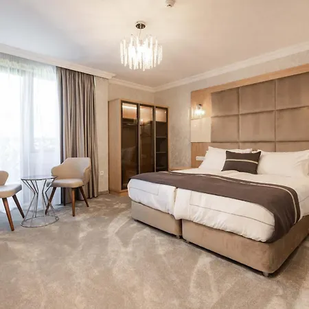 Centralis Hotel 4*
