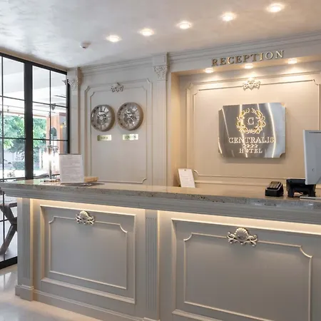 Hotel Centralis 4*