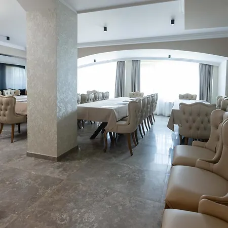 Centralis Hotel 4*
