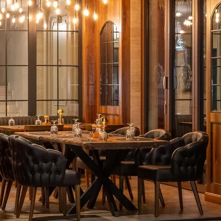 Hotel Centralis 4*