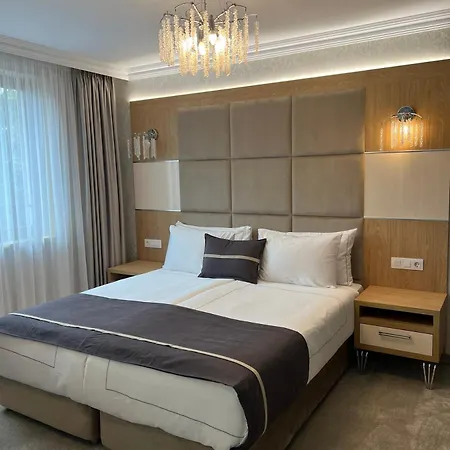 Centralis 4*